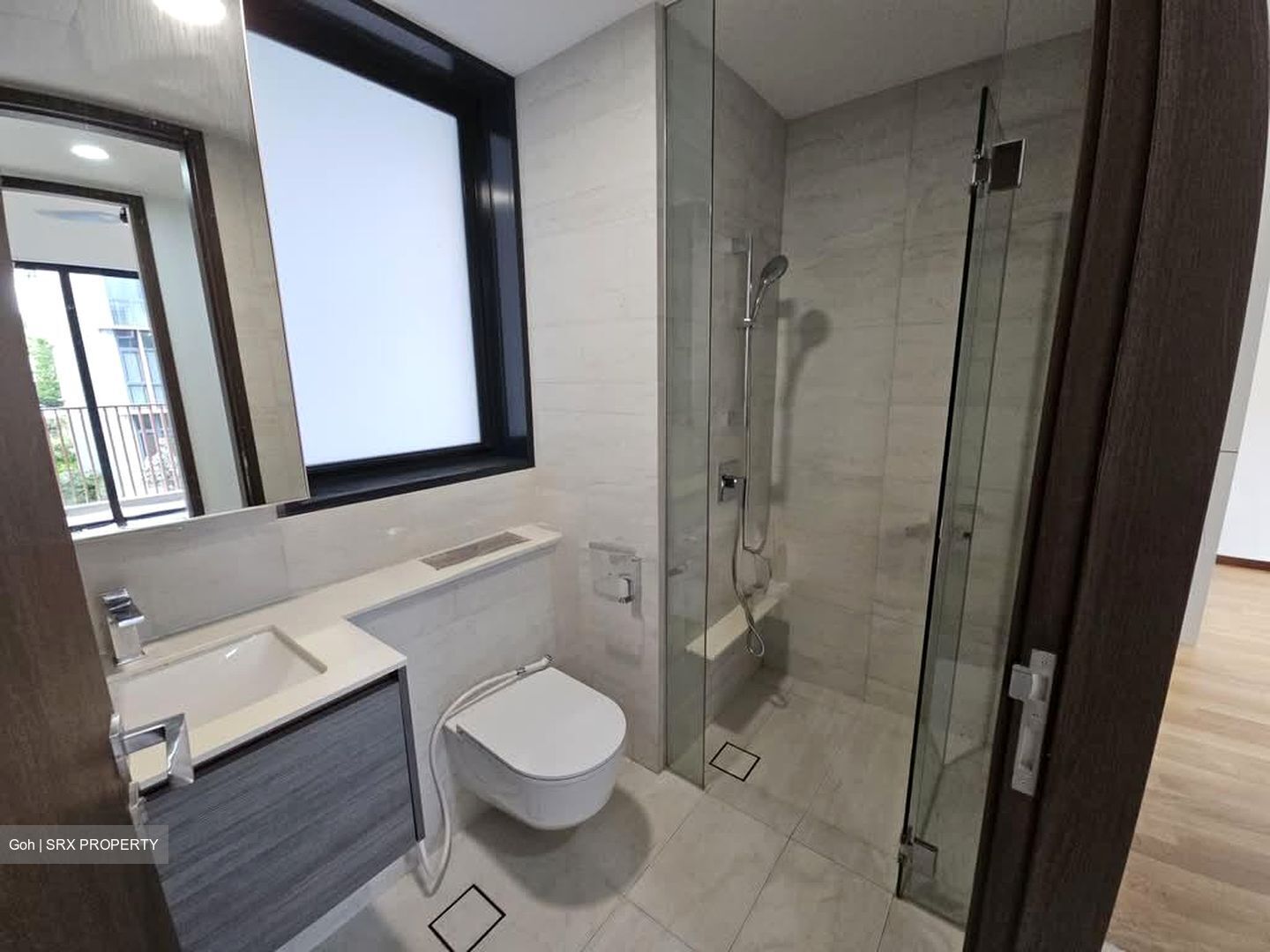 Royalgreen (D10), Condominium #581758671